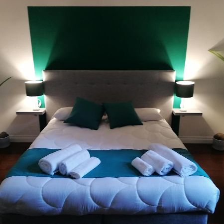 Shine House Hotell Roma Eksteriør bilde
