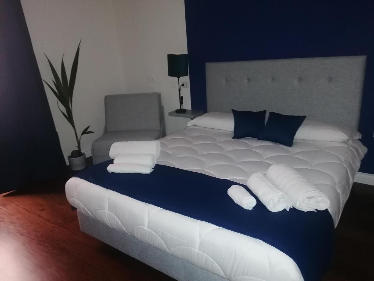 Shine House Hotell Roma Eksteriør bilde